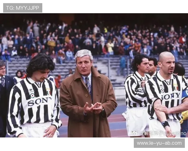 昔日冠军桑普多利亚如今沦落丙级？回忆曼奇尼维亚利黄金时代